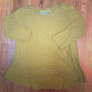 Yellow Anthropology shirt, like new 💛